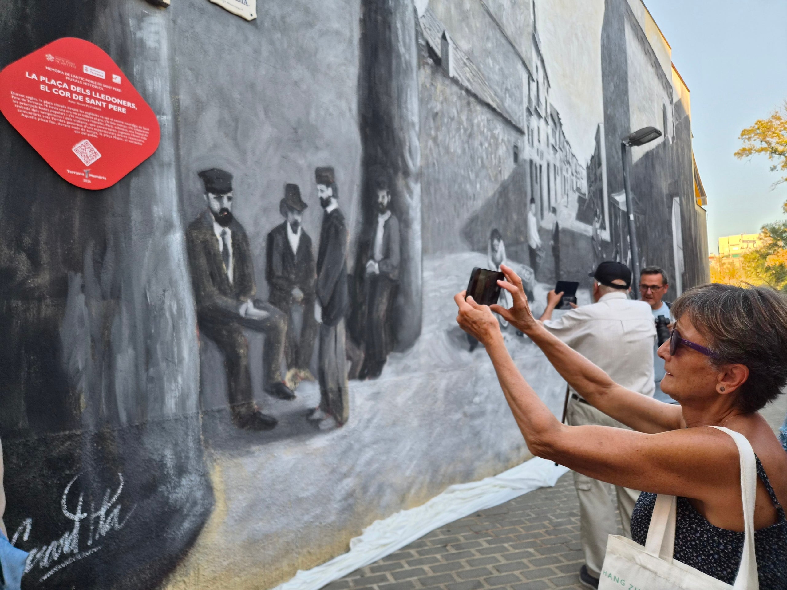 Acte d'inauguració del tercer mural històric de l'Antic Poble de Sant Pere | Lluïsa Tarrida