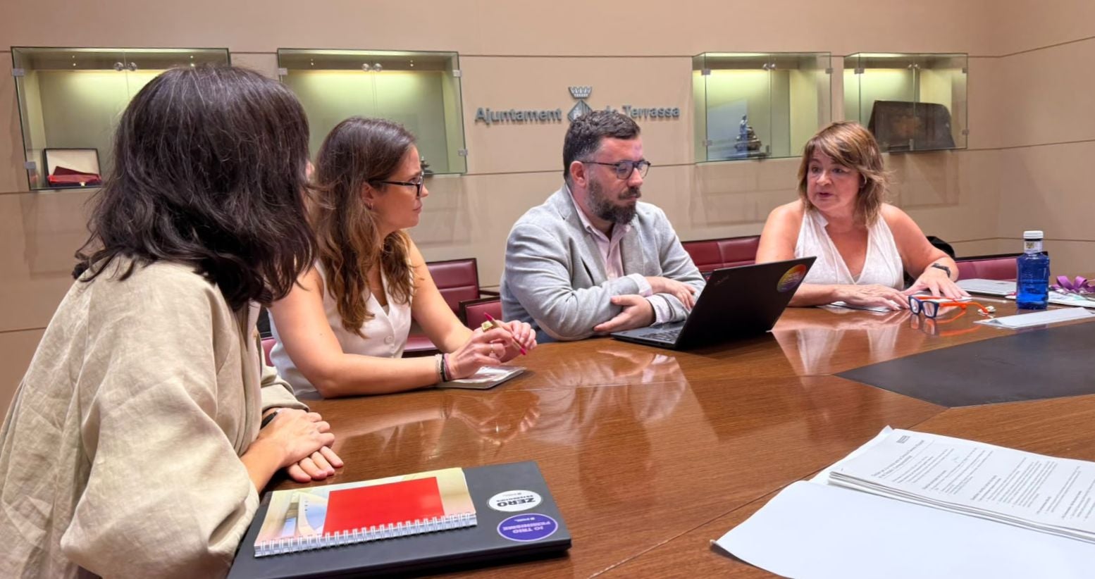 Reunió de la regidora de Polítiques de Gènere i LGTBIQ+, Lluïsa Melgares, amb representants de la Generalitat | Ajuntament de Terrassa