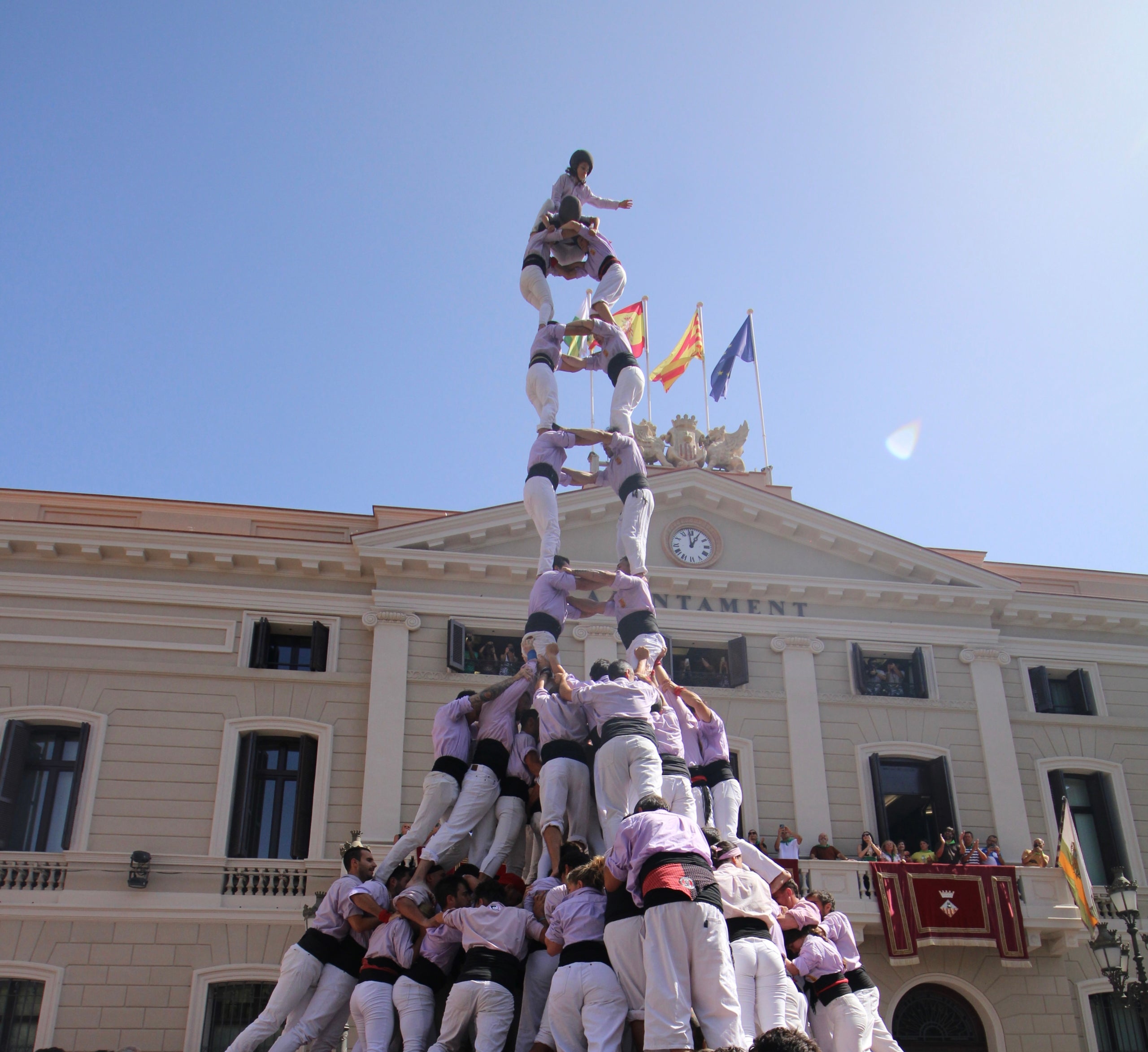 El 2 de 9 amb folre i manilles dels Minyons de Terrassa a la Festa Major de Sabadell 2026 | MT