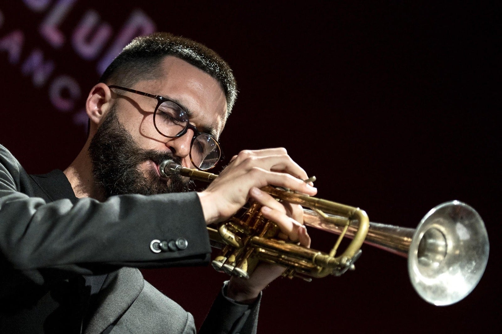 El trompetista Oriol Vallès porta al directe el seu darrer àlbum 'Manteca abstracta' en l'obertura de la temporada 2026-27 de la Nova Jazz Cava de Terrassa | NJC