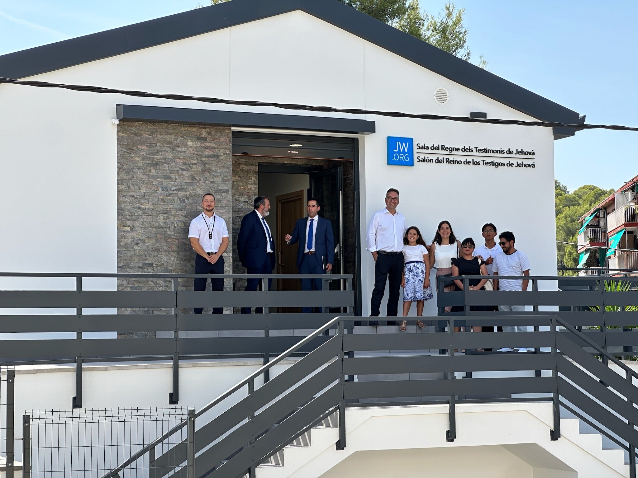 Portes obertes al nou lloc de culte dels Testimonis de Jehovà a Terrassa | Cedida
