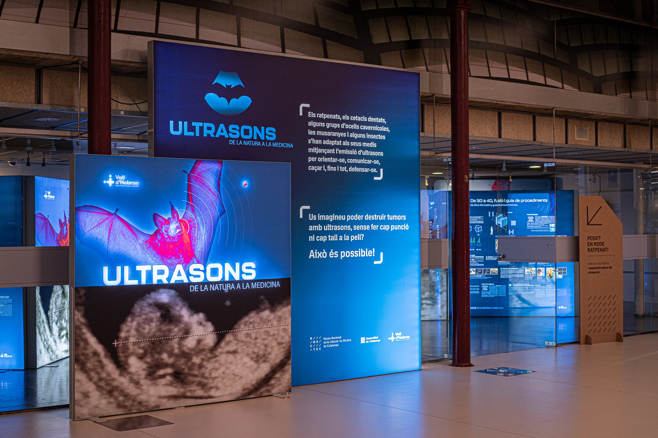 El Museu Nacional de la Ciència i la Tècnica de Catalunya, amb seu Terrassa, ha reobert les seves portes després d'11 mesos tancat per executar importants obres de millora en la climatització i l'eficiència energètica. L'acte, conduït per la periodista cultural Adriana Díaz, ha comptat amb la presència de la consellera de Cultura, Sònia Hernández, l'alcalde de Terrassa, Jordi Ballart, i el director del MNACTEC, Albert Tulleuda. A banda dels parlaments, els assistents també han gaudit d'un breu recital de theremin i piano, a càrrec de Quim Bertran i Anatoli Serra, i amb un aixecament conjunt de pilars dels Minyons de Terrassa i els Castellers de Terrassa al pati històric del museu | Javi González