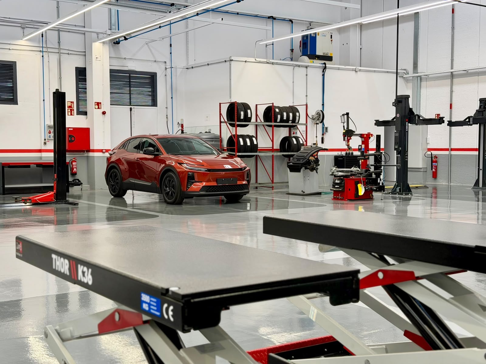 Imatges del nou taller de Toyota a la carretera de Castellar de Terrassa | Toyota Terrassa