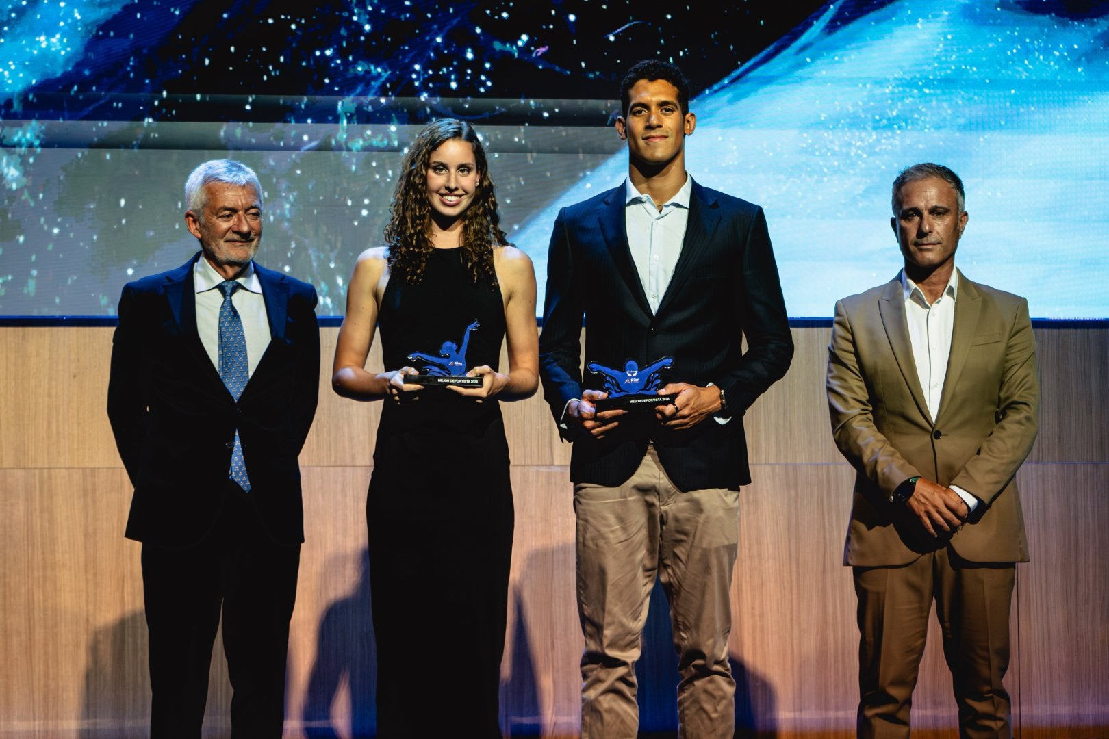 La RFEN anomena a Hugo Gonzàlez i Iris Tió MVP de la temporada a la Gala RFEN Aquatics | RFEN