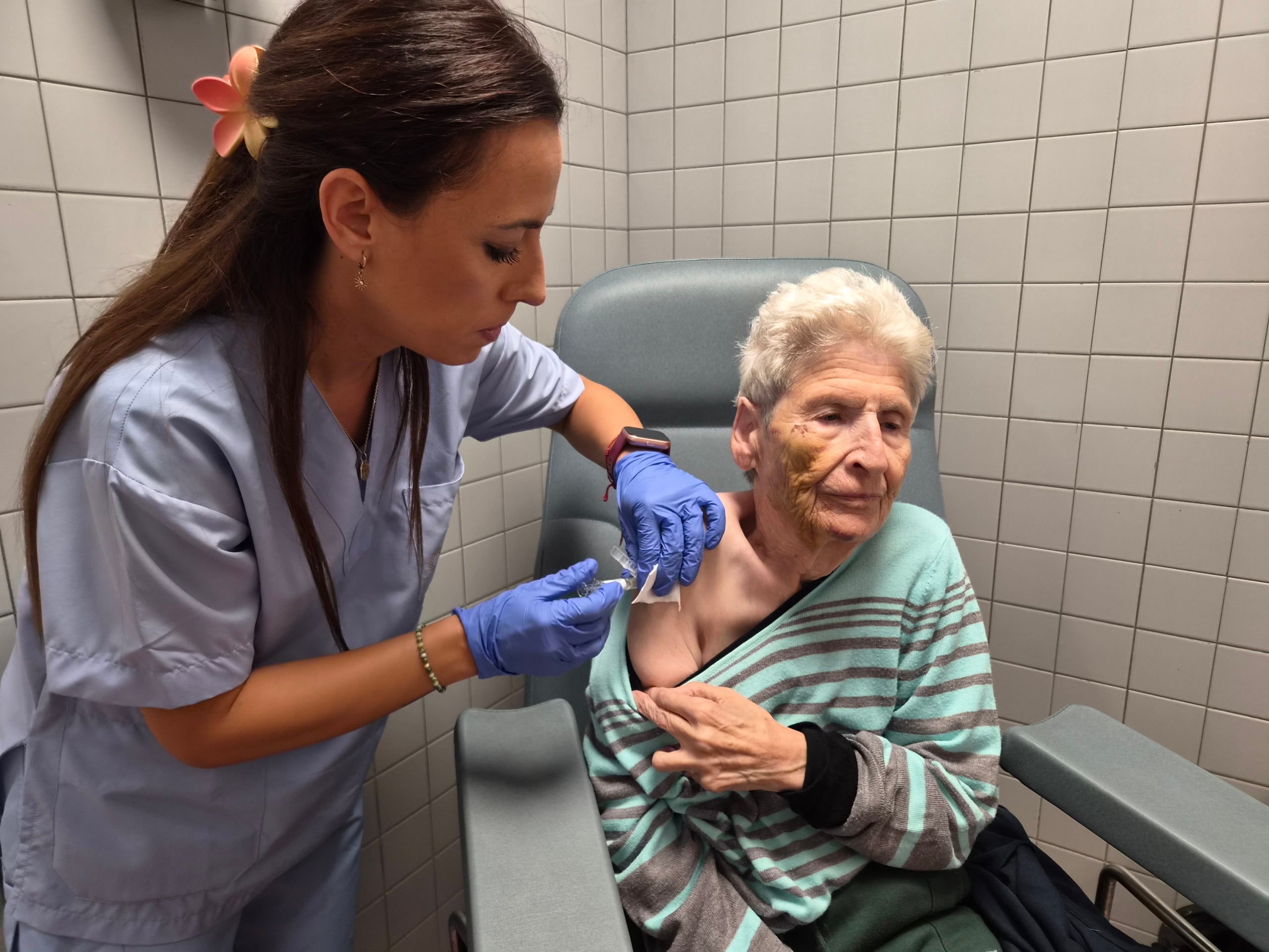 Campanya de vacunació de la grip i la covid al CAP Oest de Terrassa | Lluïsa Tarrida