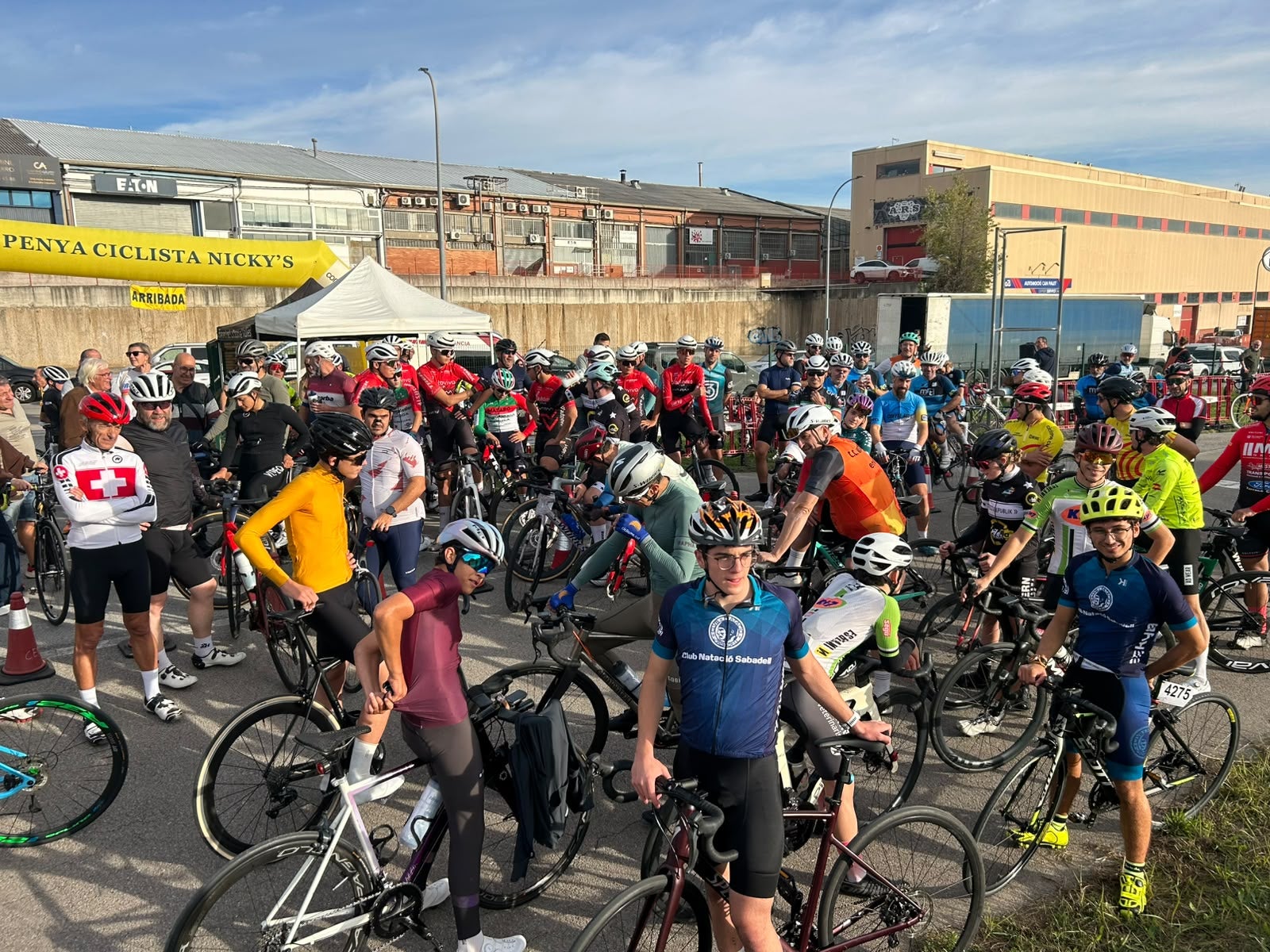 El Circuit Municipal de Ciclisme de Terrassa viu una gran jornada de resistència | Escola Ciclisme Vallès