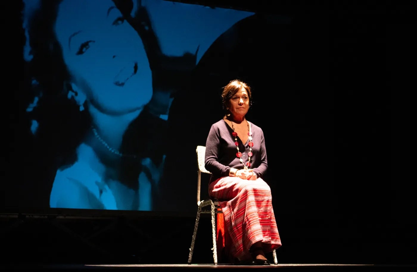 'Dones i silenci', una història sobre violències masclistes  | Companyia8