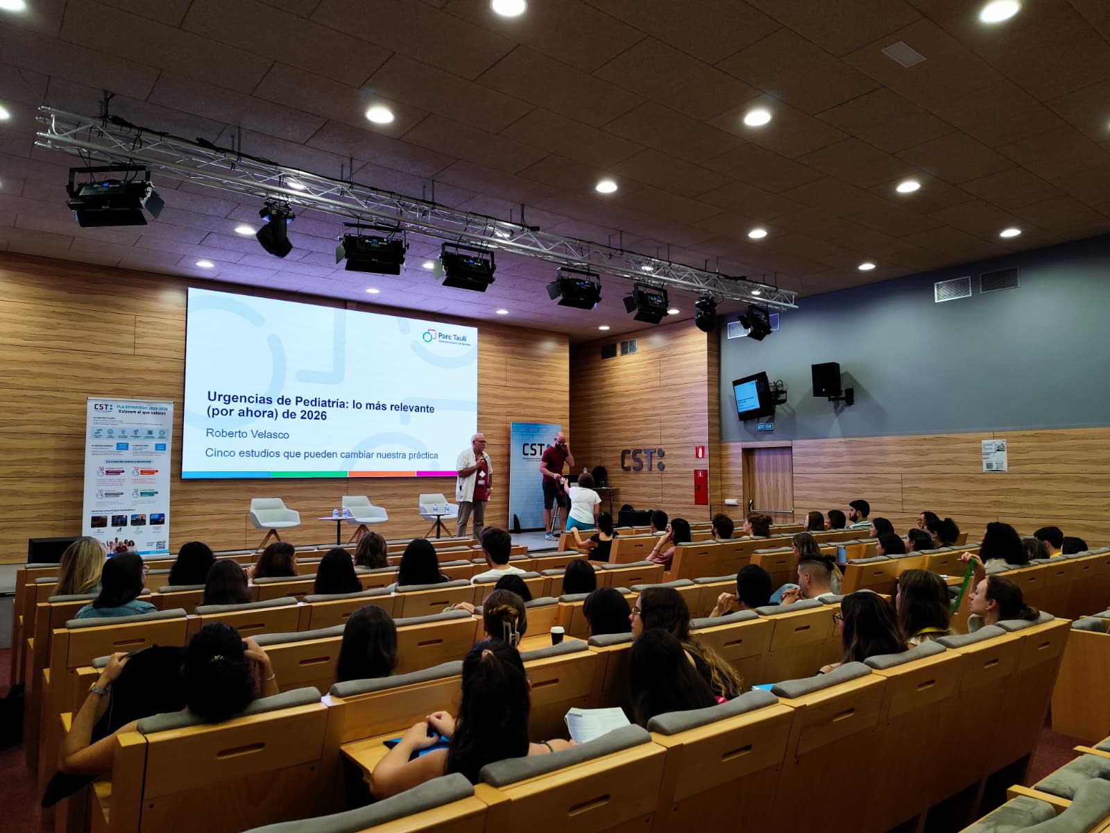 Una quarantena de sanitaris de tot l’estat es formen al CST per atendre urgències de pediatria segons les evidències científiques més recents | CST