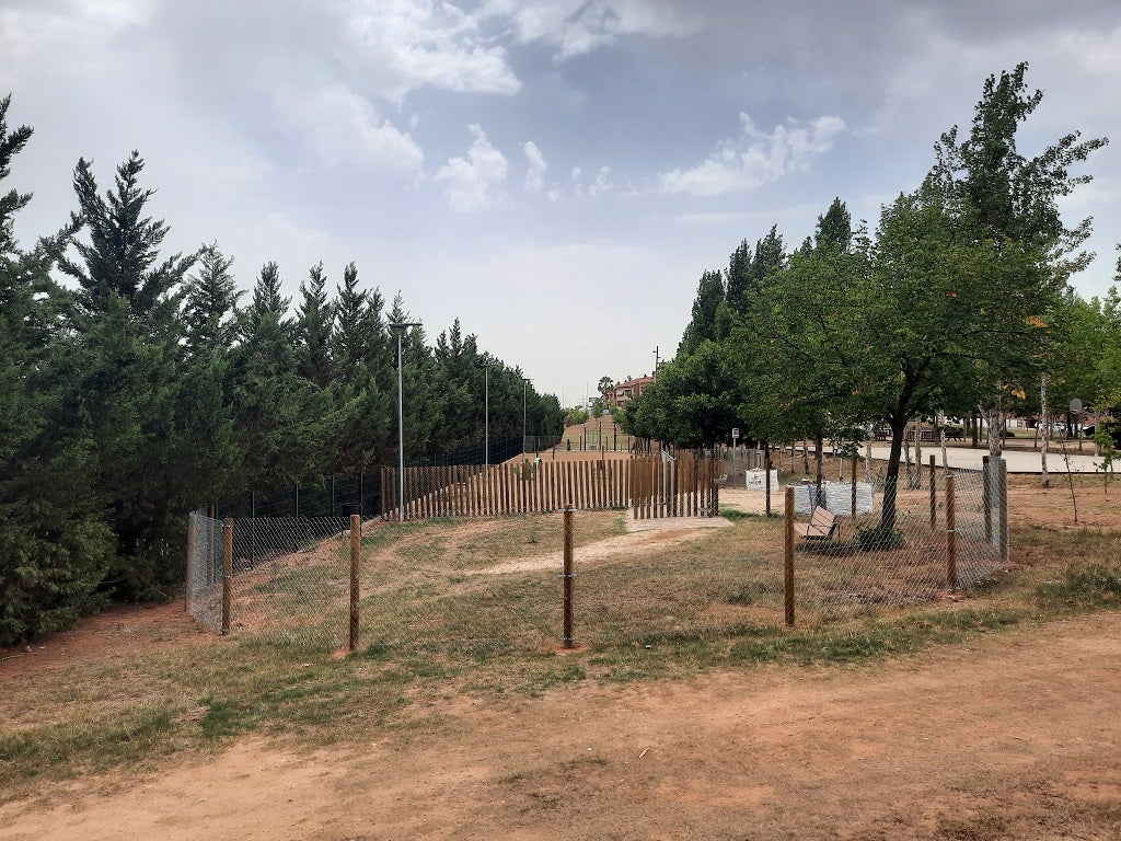 Àrea gossos parc Destreses/Ajuntament Castellbisbal