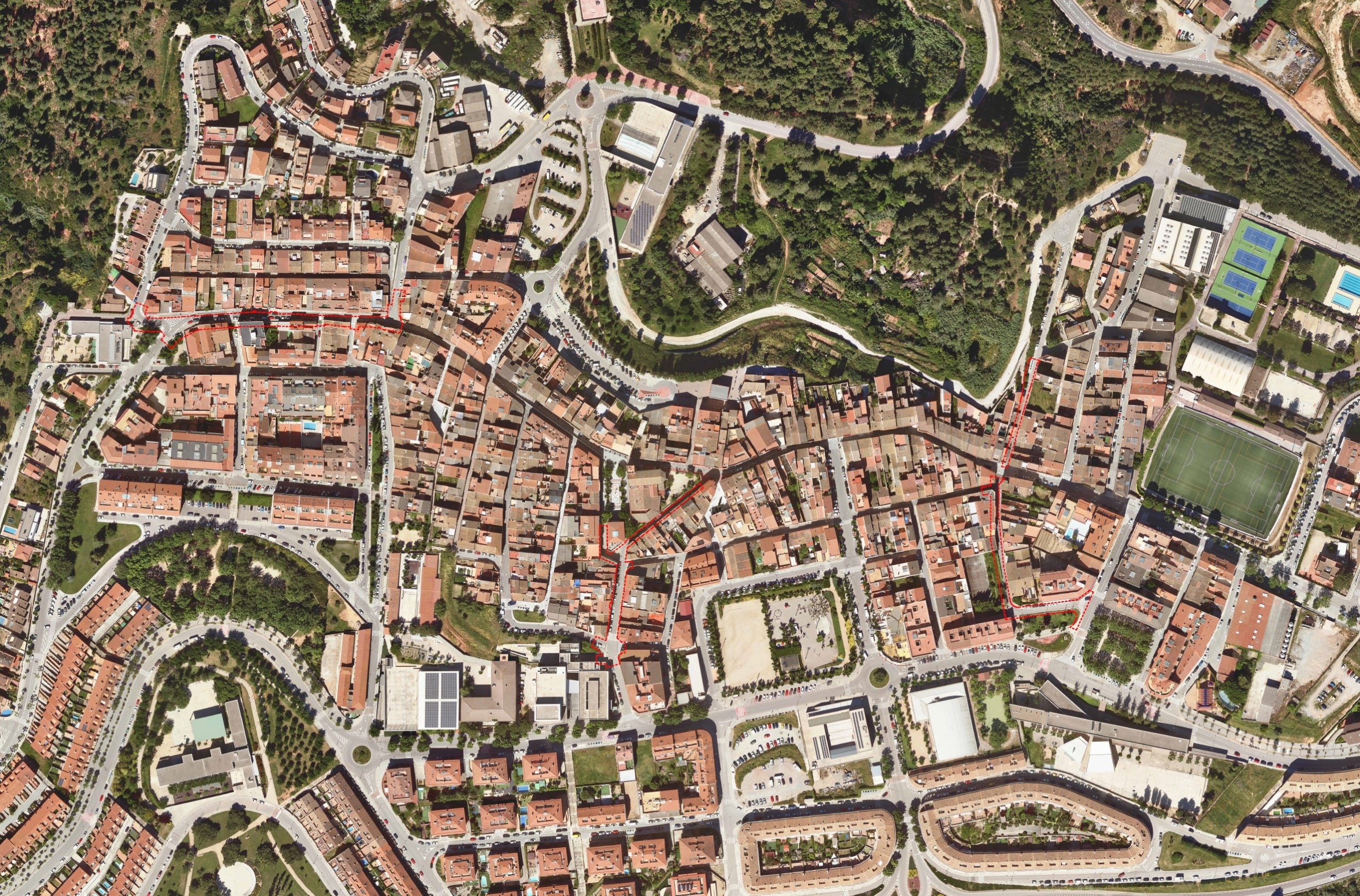 Vista aèria dels carrers del nucli urbà afectats per les obres a Castellbisbal | Ajuntament de Castellbisbal