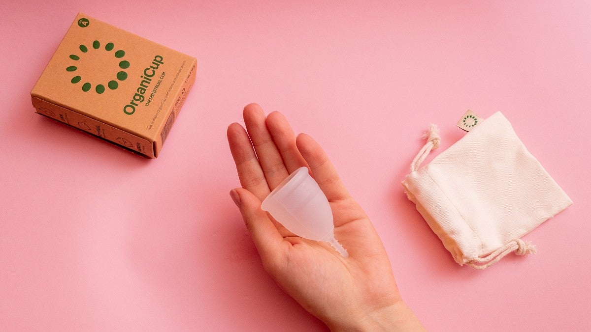 Una copa menstrual sostenible / Unsplash
