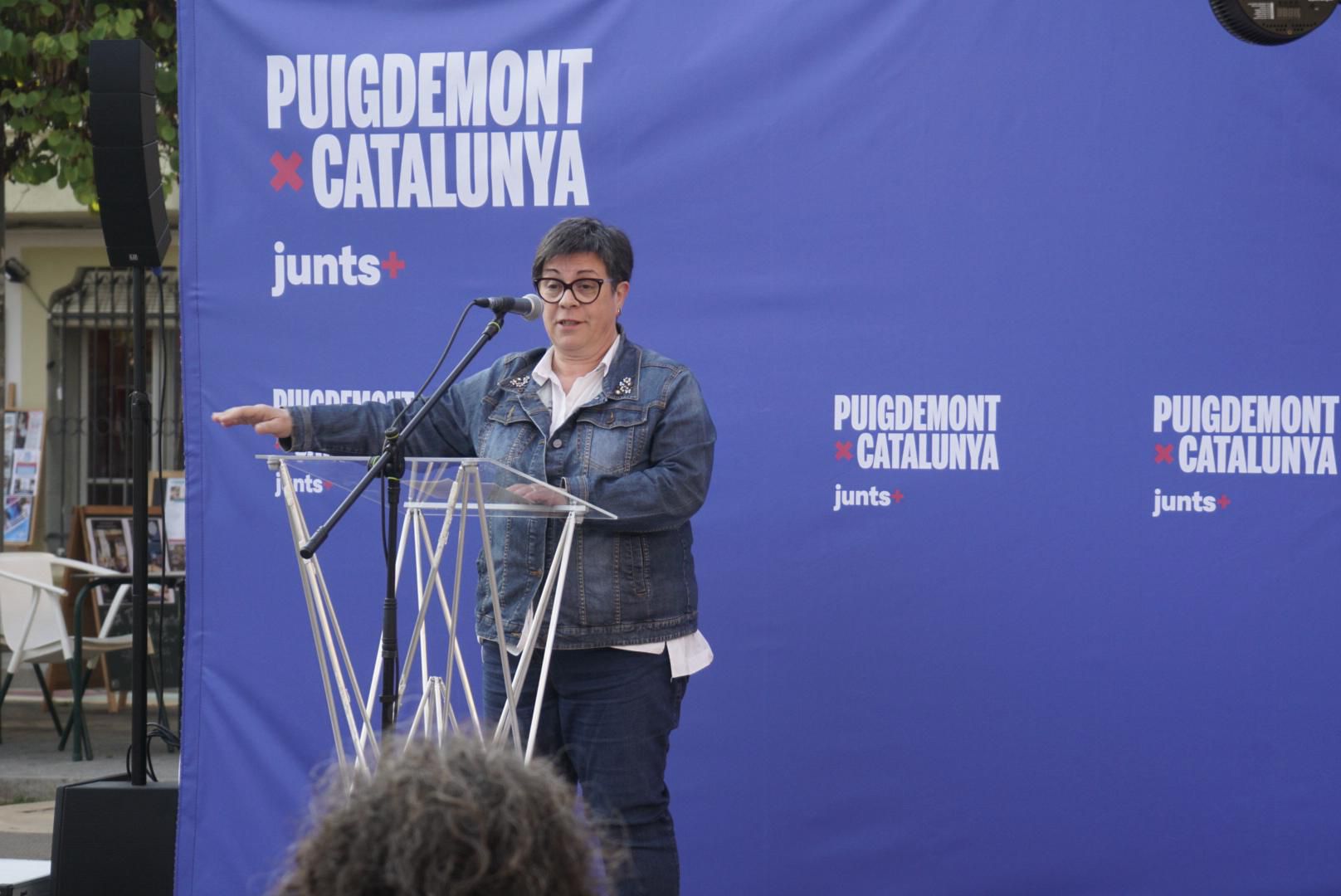 Gemma Margarit durant l'acte de Junts el passat 26 d'abril a Rubí / Junts per Castellbisbal