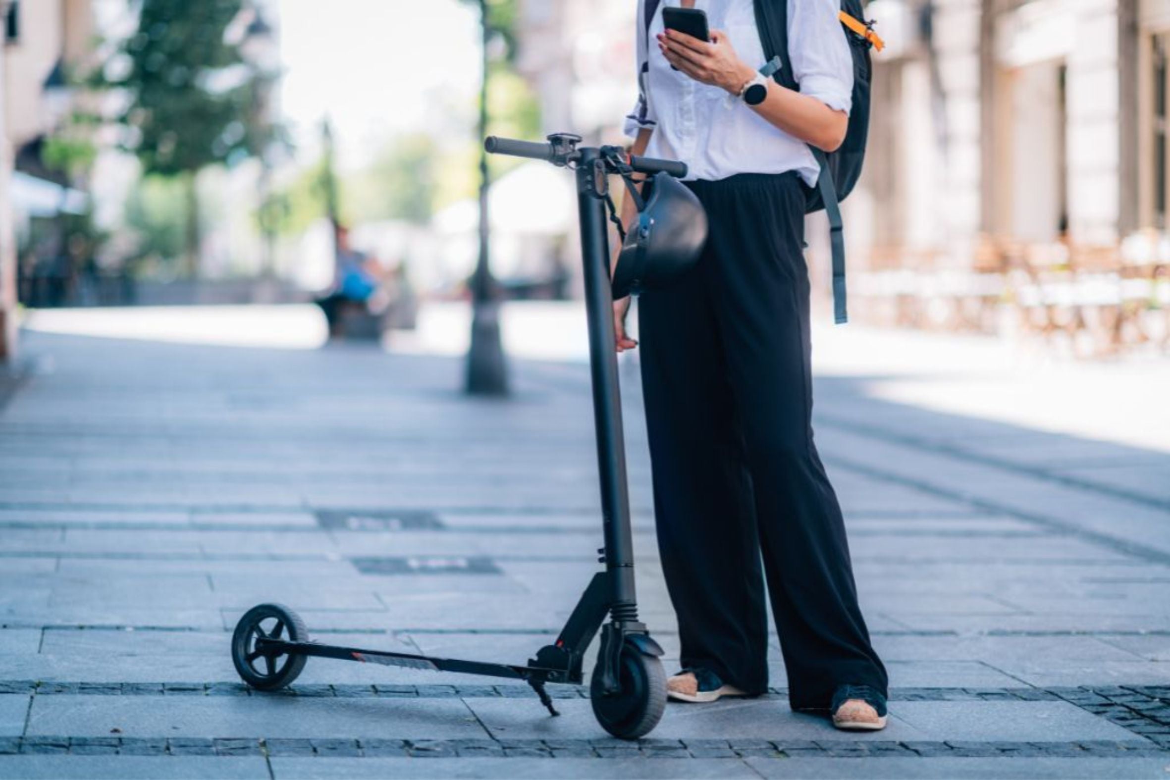 La Policia Local posa en marxa una campanya informativa sobre els patinets elèctrics / Canva.com. Via Ajuntament de Castellbisbal