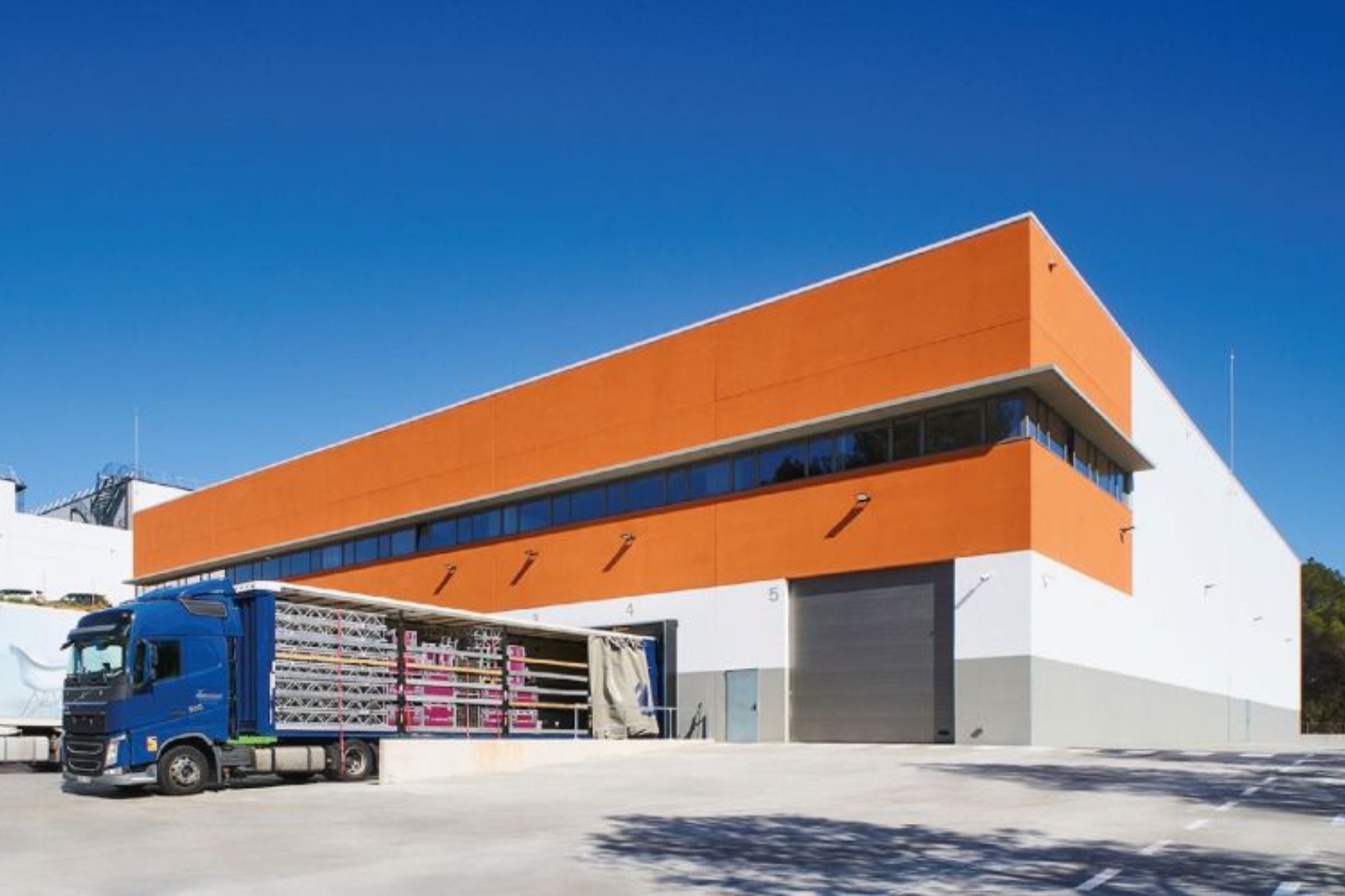 Plataforma logística de l'empresa neerlandesa Rent-All a Castellbisbal | Rent-All Spain