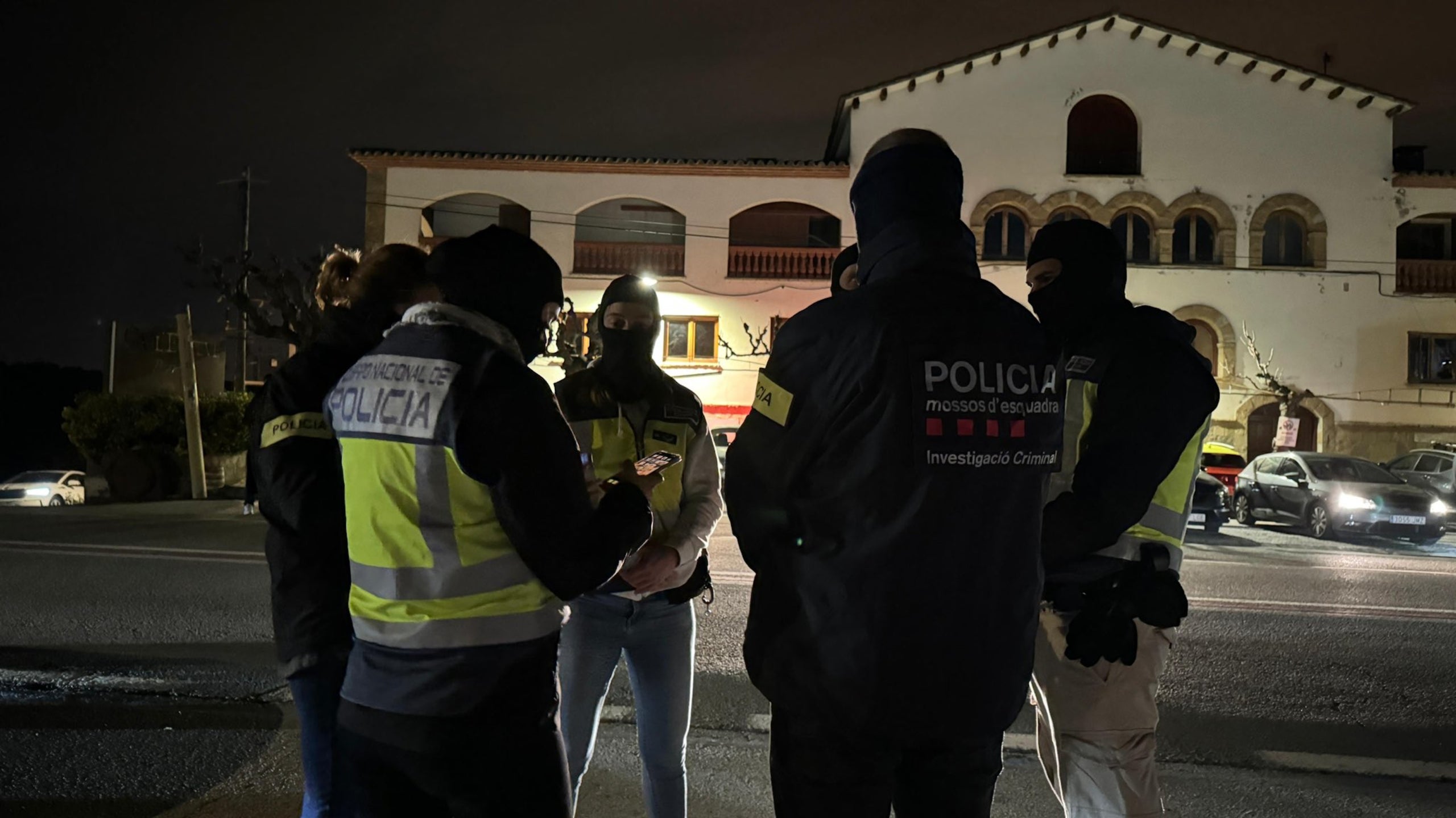 Operacio contra el tràfic d'éssers humans, de drogues i blanqueig/Mossos