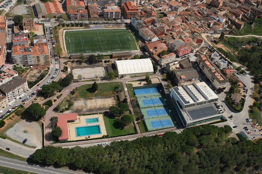 Vista aèria de les instal·lacions de l'Illa Esportiva | Guillem Urbà. Via Ajuntament de Castellbisbal