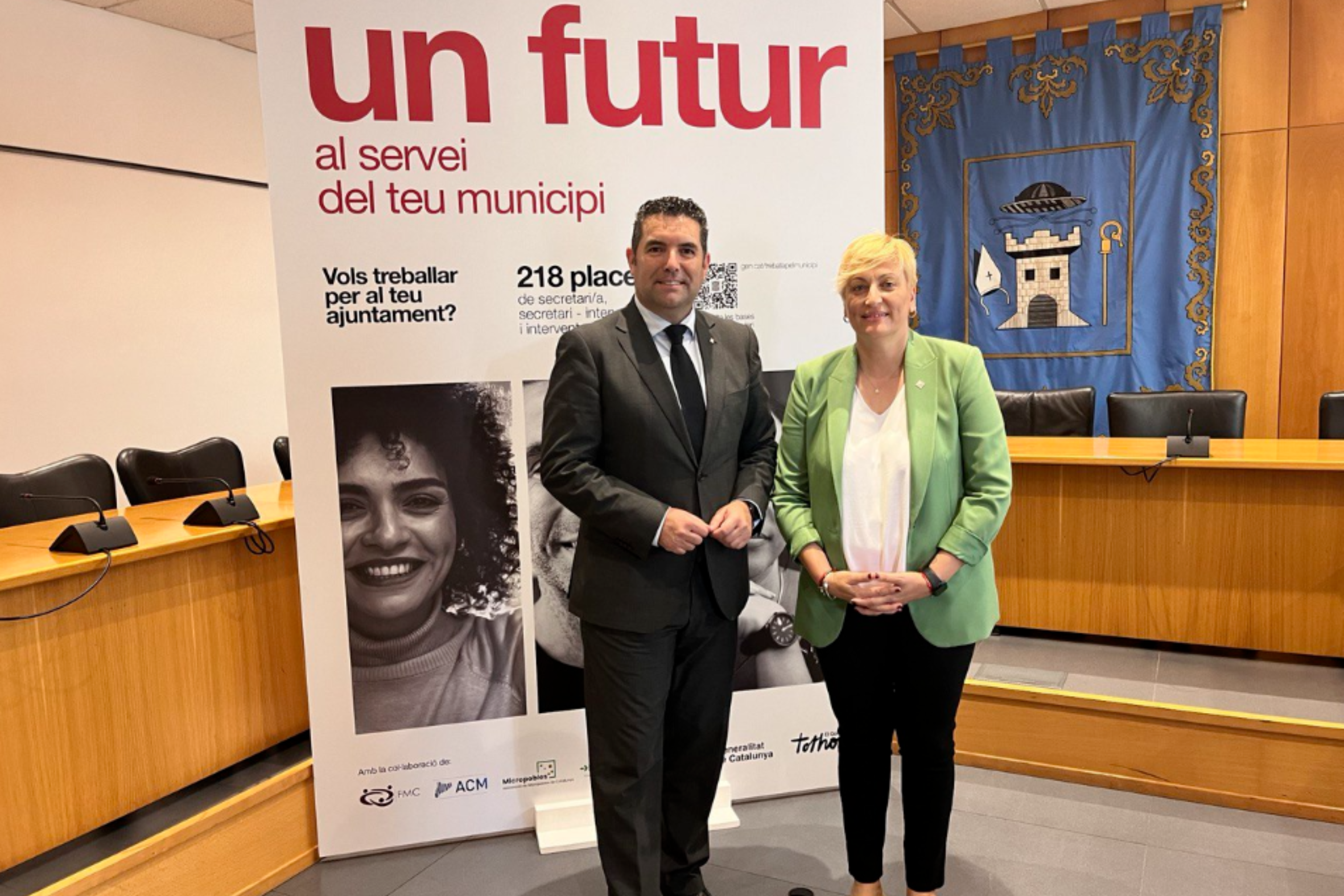 El secretari de Governs Locals, Xavier Amor i de l'alcaldessa de Castellbisbal, Dolors Conde | Generalitat de Catalunya
