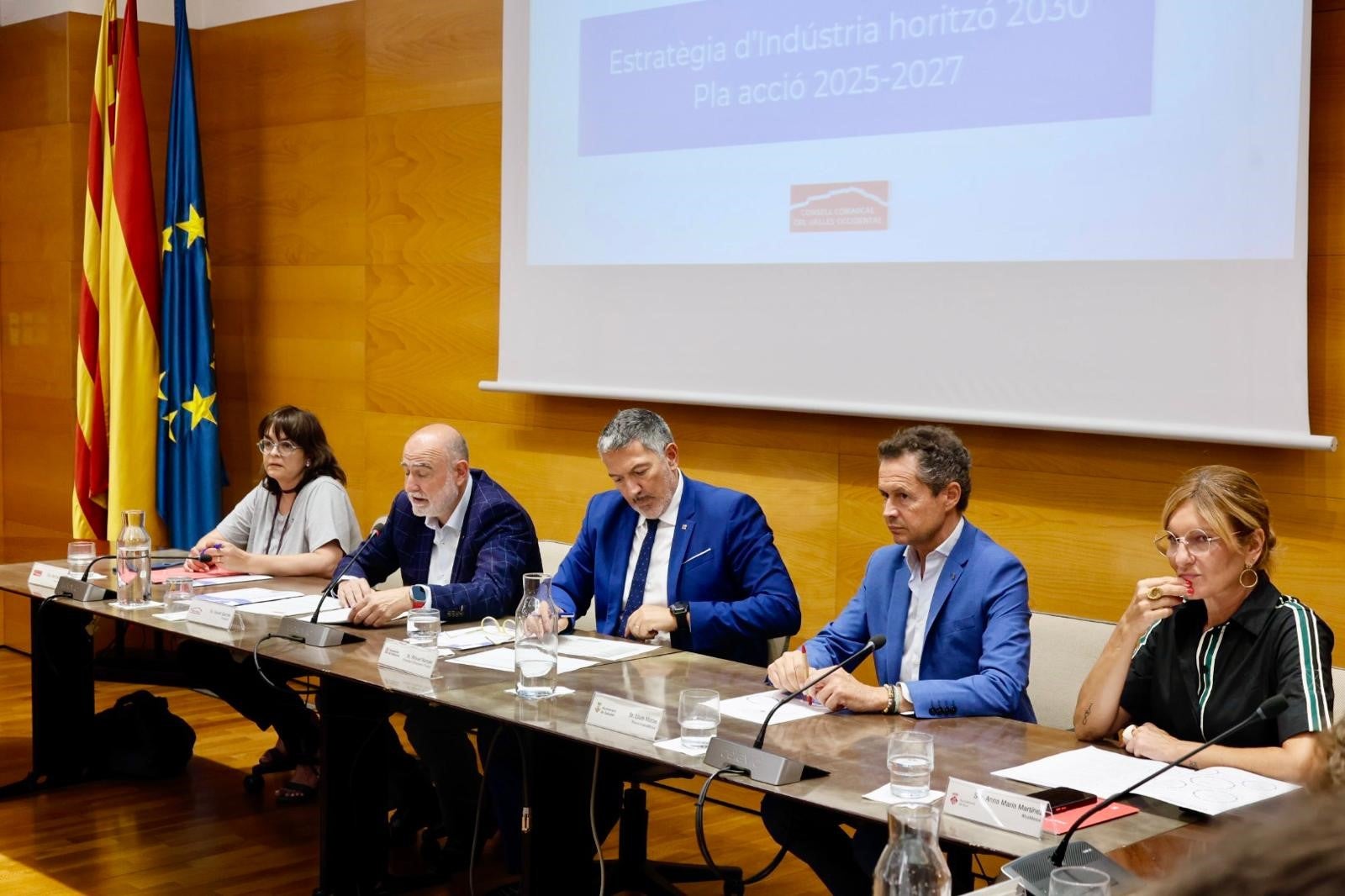 El Consell d'Alcaldies ha aprovat el document marc per impulsar la indústria a la comarca | CCVO