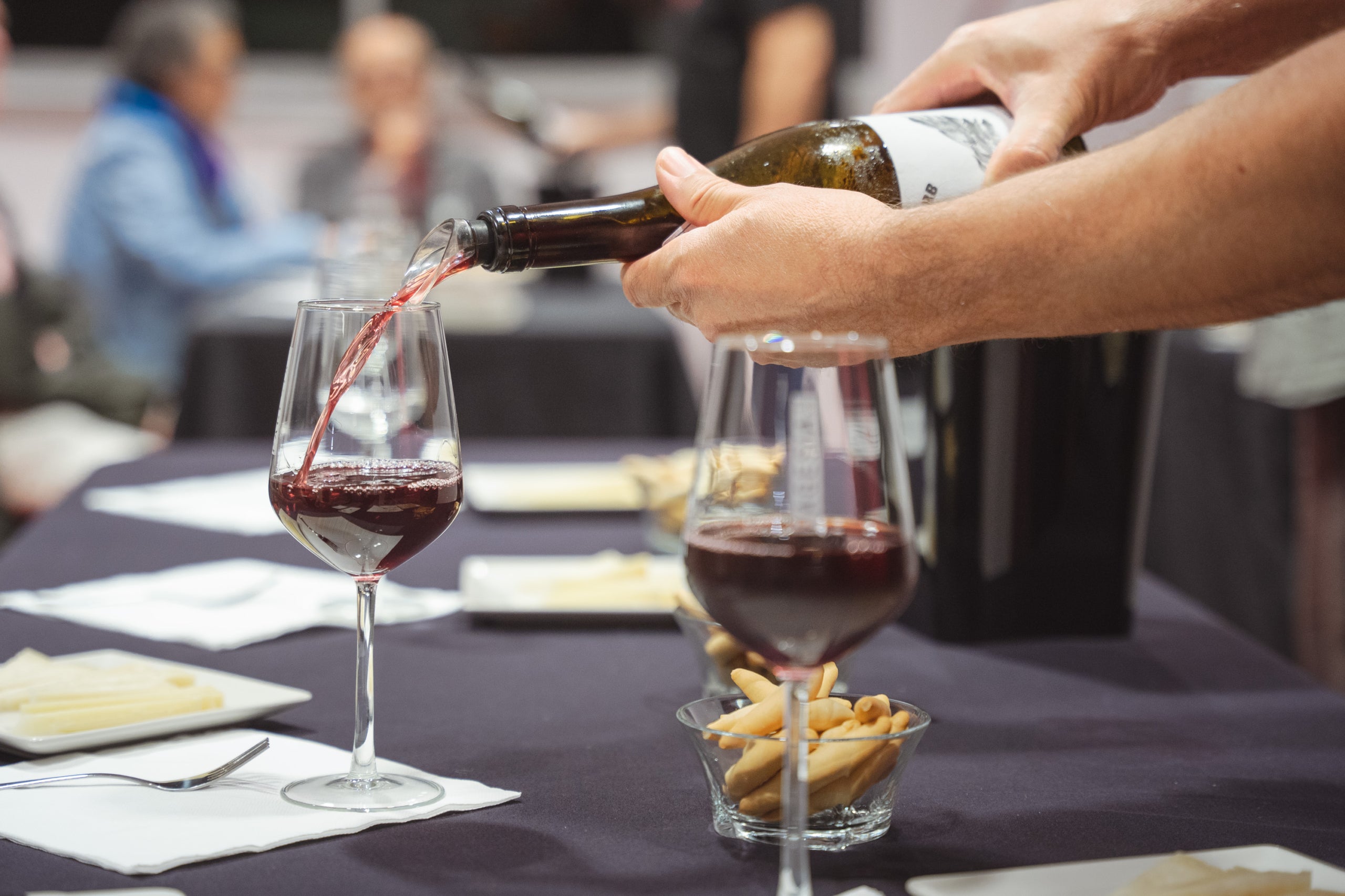 Imatges del tast de vins organitzat pel Museu de la Pagesia durant la celebració de les Jornades del Patrimoni de l'any passat | Marc Font. Via Ajuntament de Castellbisbal

