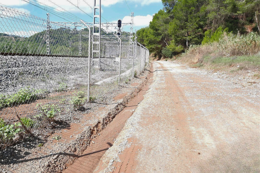 Camí que connecta Costablanca amb l'Estació de Rodalies Renfe de Castellbisbal | Ajuntament de Castellbisbal