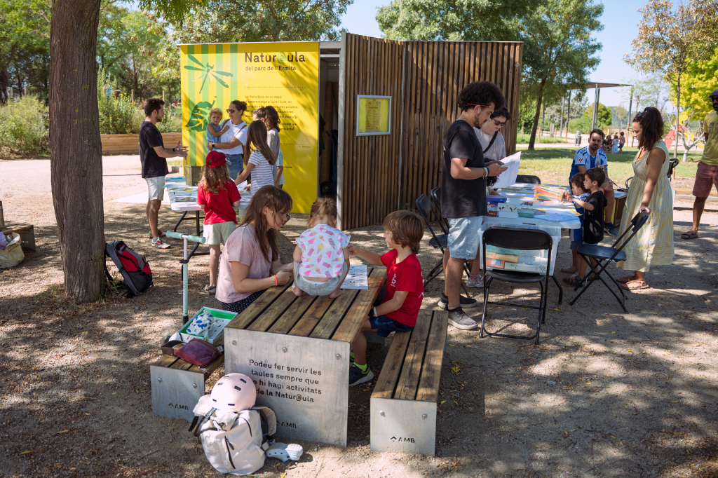 Famílies participant en les activitats de la Jugatecambiental el passat diumenge | Marc Font. Via Ajuntament de Castellbisbal